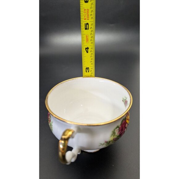 Elizabethan Bone China Tea Cup England Rose Floral Gold Trim Vintage Teacup - Picture 3 of 13